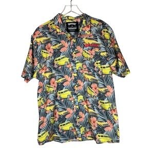 GOOD GUYS Men's XL Short Sleeve Button Up Novelty Hawaiian Shirt with Car Print